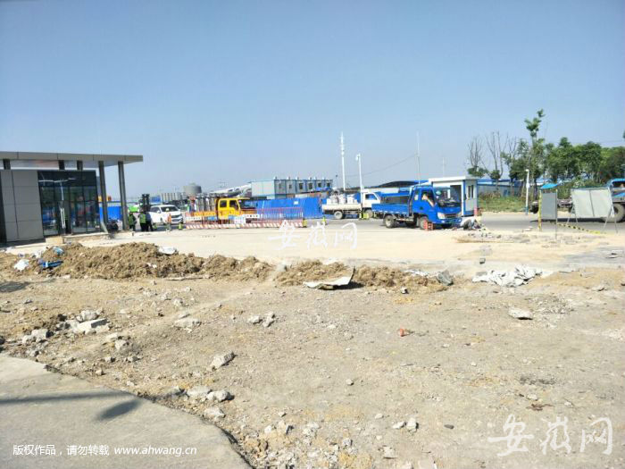 合肥一工地发生闪燃事故 2名工人1死1伤