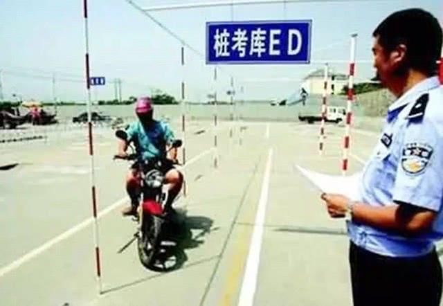 新手刚到手C1驾照,开车出去就被扣12分,交警: