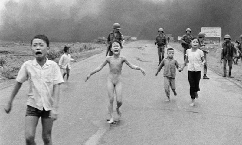 性、暴力、战争.Facebook公开回应内容审核制