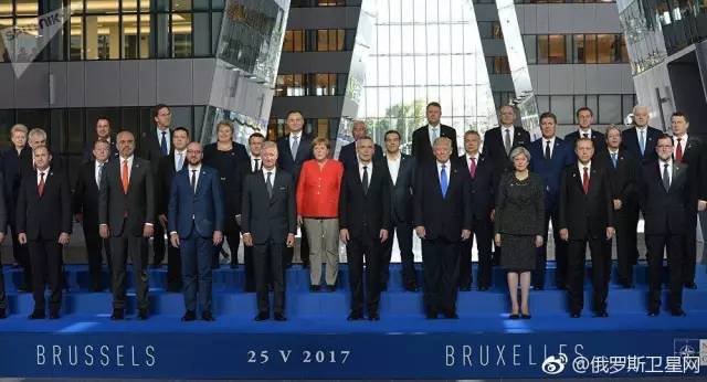 特朗普峰会推人抢镜 霸气宣布 特朗普峰会推人抢镜 霸气宣布