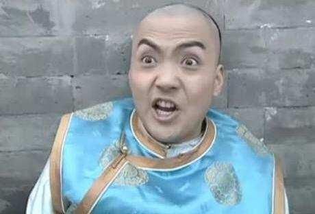 娱乐圈最专一的男人,为去世女星扫18年墓,48岁