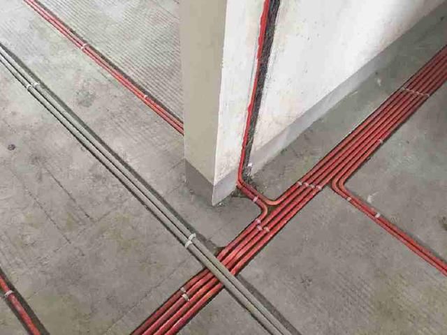 看到电工老师傅这样布局线路,我二话不说不用验收,当场就结工资