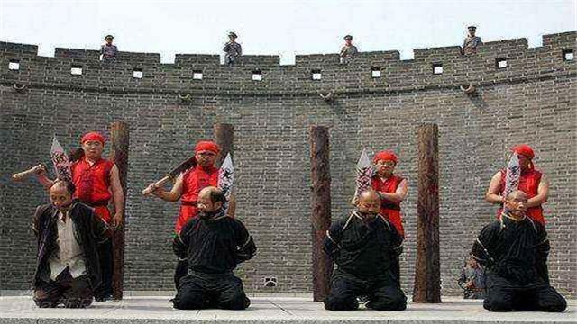 古时的中国人喜欢围观砍头,为什么他们不害怕?才明白里面的深意