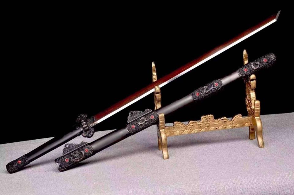 世界十大著名的冷兵器刀剑,怪不得这么帅,热血