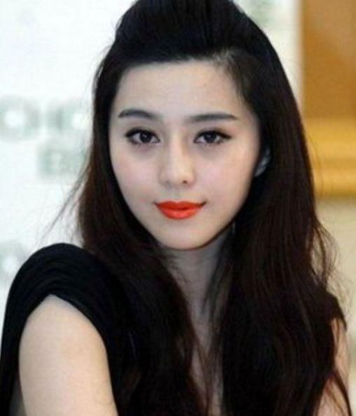 李晨遭调侃是第19任男友,范冰冰8字回复默认,