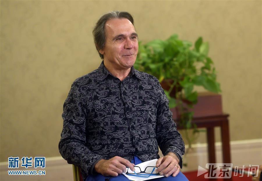 不忘初心用英文怎么说?十九大报告外文翻译