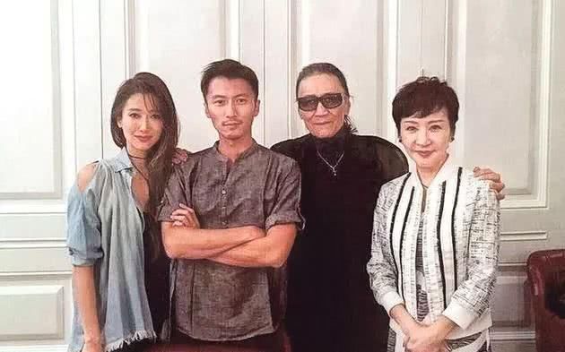 谢霆锋带全家采访张柏芝,不是为了复婚而是为