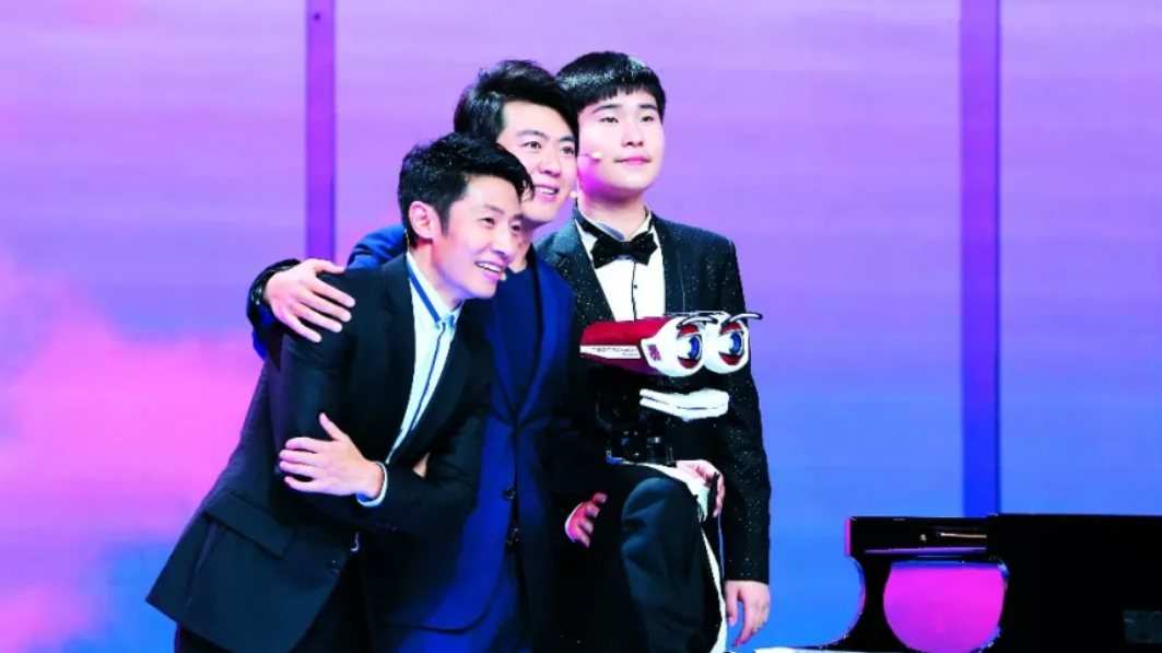 撒贝宁喊你上开学第一课 还有神秘重量嘉宾开讲  撒贝宁喊你上开学第一课 还有神秘重量嘉宾开讲