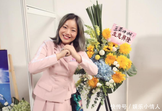 王菊没出道可惜?不然,要签腾讯和美宝莲,她的