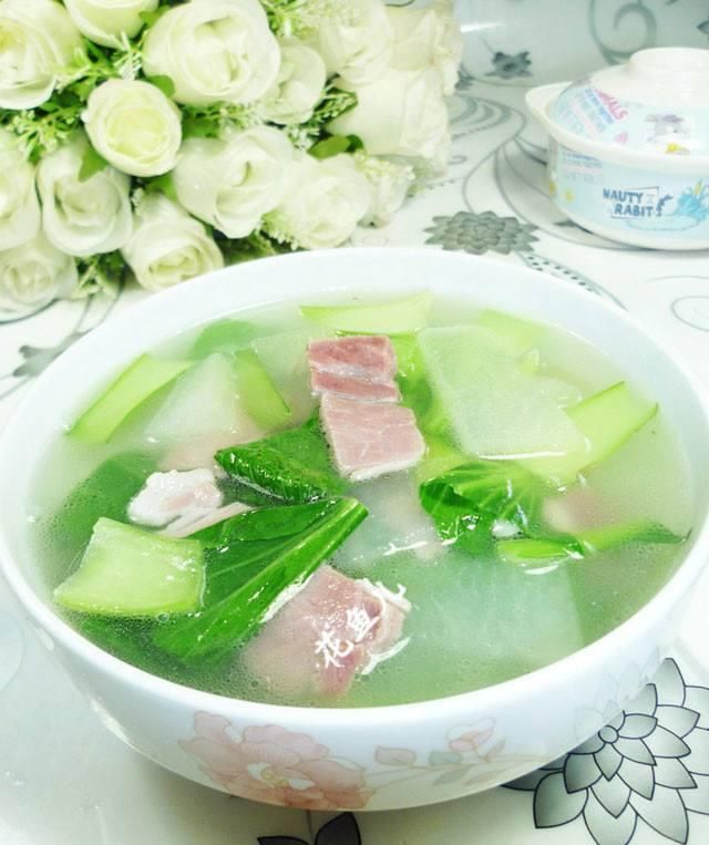 青菜汤的两大家常做法 这么做不止美味