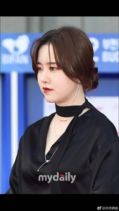 具惠善无P照脸肿腰粗认不出,但她学生照是我见