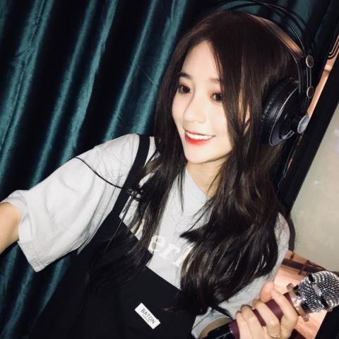 2018最火的抖音快手女生头像 20张个性时尚美