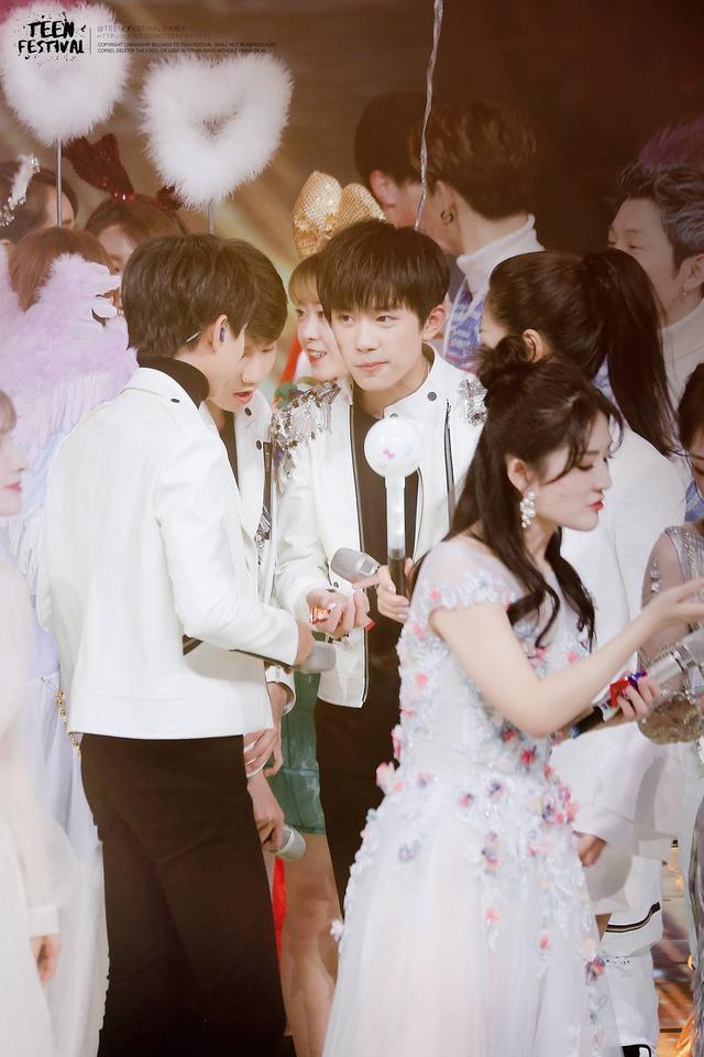 晋嫣跨年最甜,大张伟可爱,被千玺圈粉了