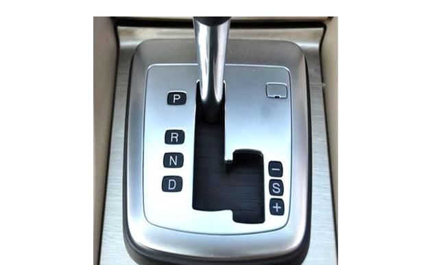 驾照到手后,自动档汽车如何正确起步、停车