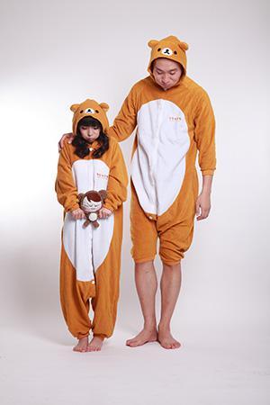 2017年,c酱酱与蛙桑桑以"41cm最萌身高差,相恋十年,胜似初恋"再次走红