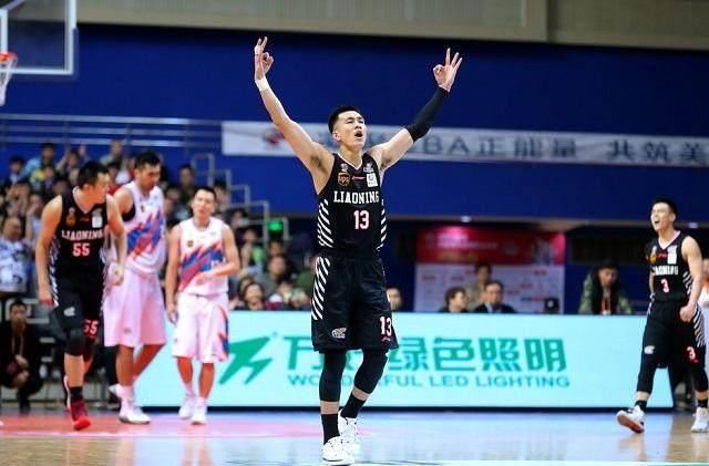 年薪200万只得9分,郭士强用全华班都不用他,明