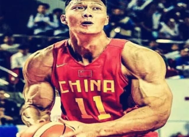 对阵日本差点摇断篮筐!易建联生涯那些狂暴的