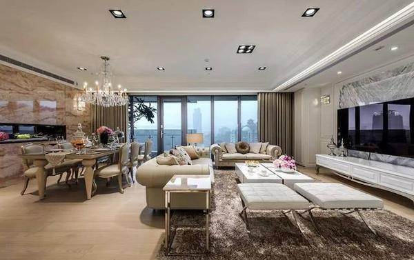 鹿晗又和邮筒合影,住的酒店都壕得没人性!