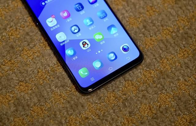 比国足和华为更先进入世界杯的国产手机大厂,