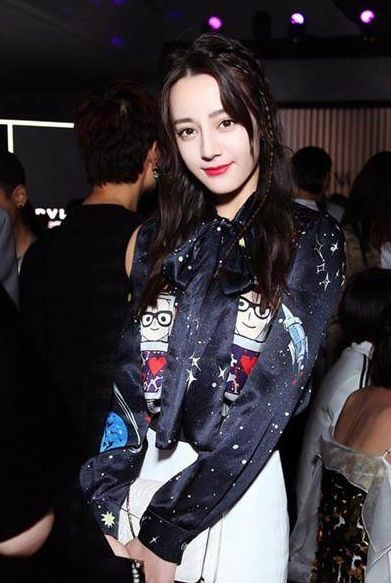 杨幂旗下有四美,李溪芮垫底,迪丽热巴第二,第一