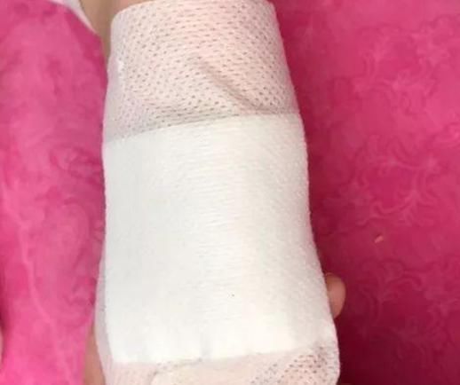 炒个它敷脚底,不管什么咳嗽,流鼻子,第二天就好!对孩子最顶用