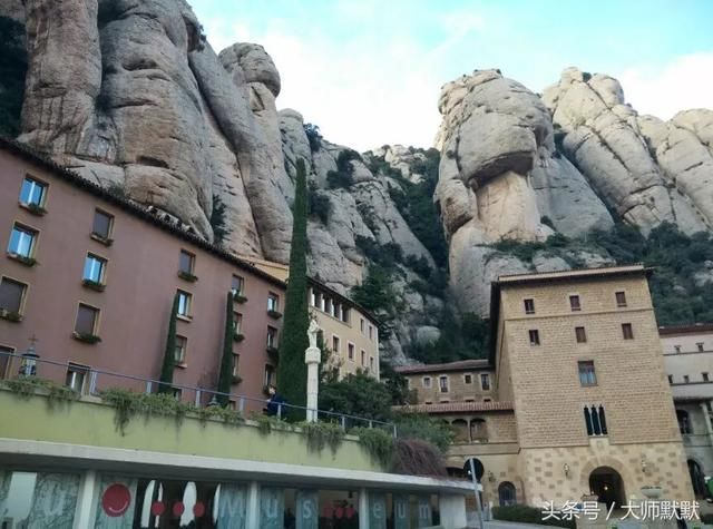 为什么要去西班牙?看完这篇文章你就知道了申