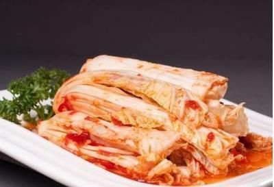 韩国人来中国旅游,最喜欢这两样食物,不只自己