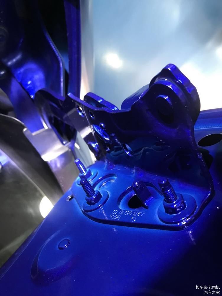 这样的车况才叫做准新车?奔驰E200L刚落地打