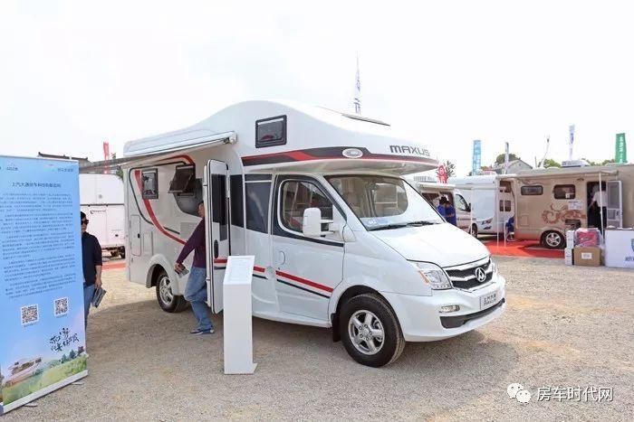 选B还是选C? 大通原厂房车总有一款适合你