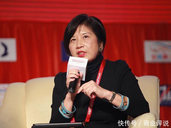 母亲差点嫁给李泽楷,她拥大长腿还是哈佛高材