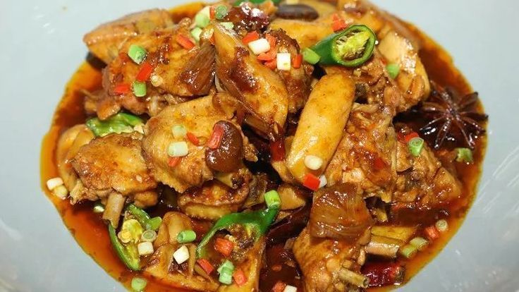 油焖笋烧鸡，香辣美味好吃到停不下来！