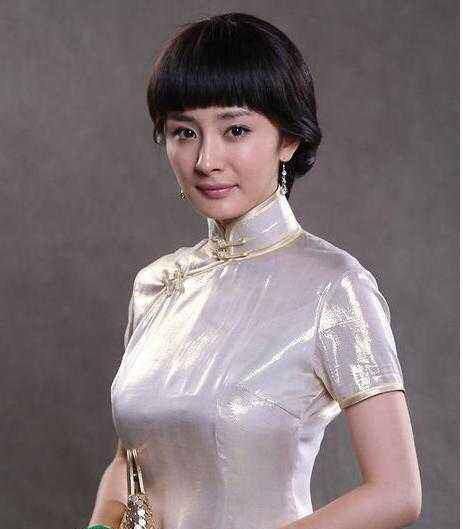 女星穿旗袍,李小冉很朴素,杨幂惊艳,范冰冰靠颜