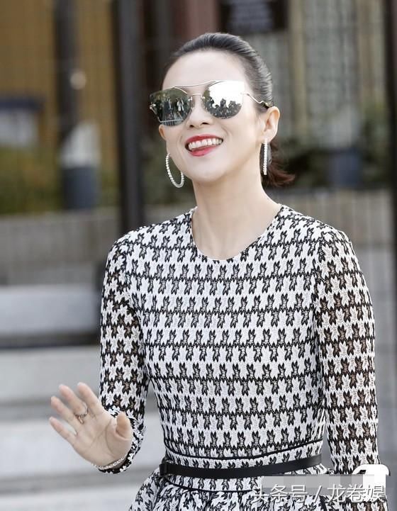 章子怡参加宋慧乔婚礼,内心复杂:我这辈子连个