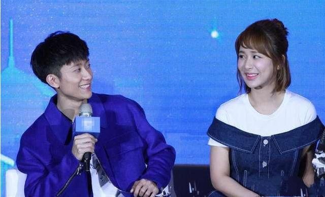 杨紫几天前秀恩爱,忽然分手,张一山回应,脑补5