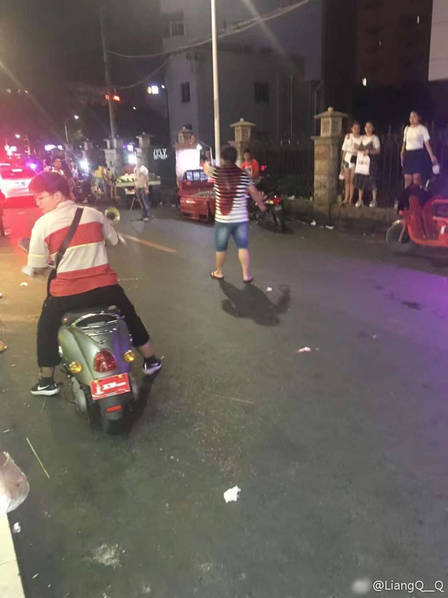 南宁男子惨遭奥迪车主暴打 南宁男子惨遭奥迪车主暴打