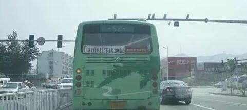 闯黄灯失误,车子越过停车线就变红灯该怎么办