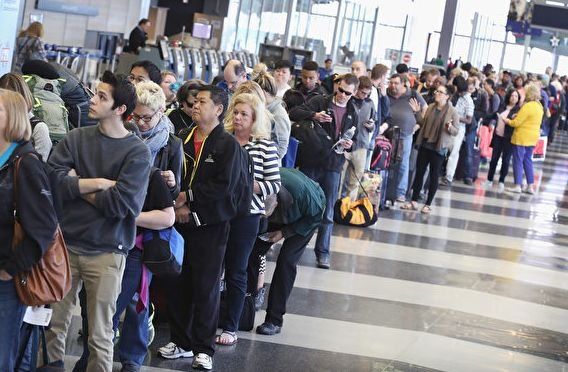 绿卡和非法移民一个待遇?! 明天起!美国这个州