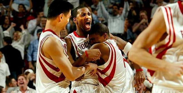 麦迪时刻赛后,波波维奇夸麦迪就是上帝!