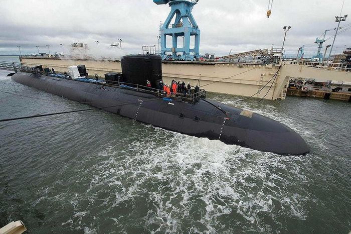美军第12艘"弗吉尼亚"级核潜艇下水