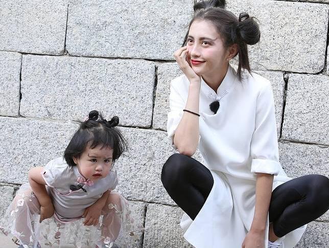 包饺子哄妈 包文倩婆婆大呼饺子太聪明啦不是