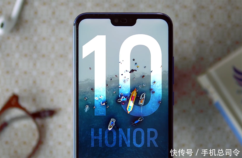 夏天手出汗,苹果指纹解锁失灵?荣耀10:我有人