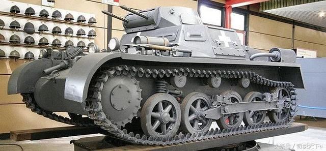 二战武器大全(德国)坦克装甲车II