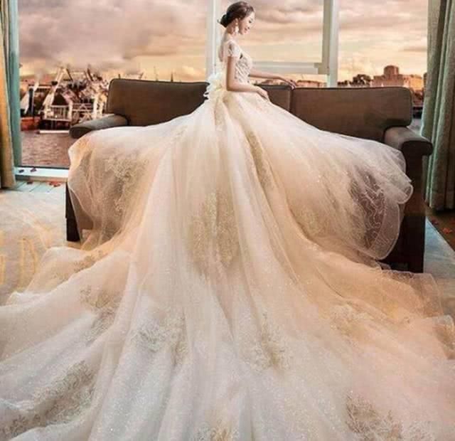 十二星座专属婚纱:双鱼优雅、天蝎高冷