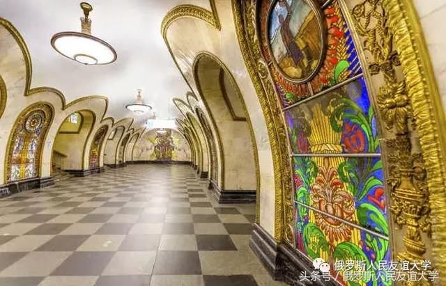 厉害了.中国游客在俄罗斯旅游就医两不误!