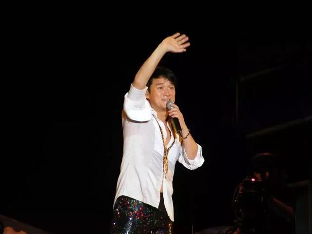 90年代华语乐坛九大巨星,四大天王仅一人未上榜,张学友第二