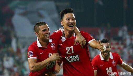 年薪超两千万! 一家四口却住60平米的房子。他