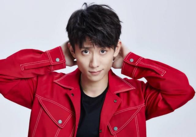 韩雪当年以文化课第一的成绩考入上戏,而热巴