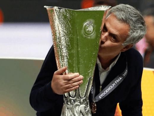 穆里尼奥胃口很大,曼联瞄准欧冠冠军!