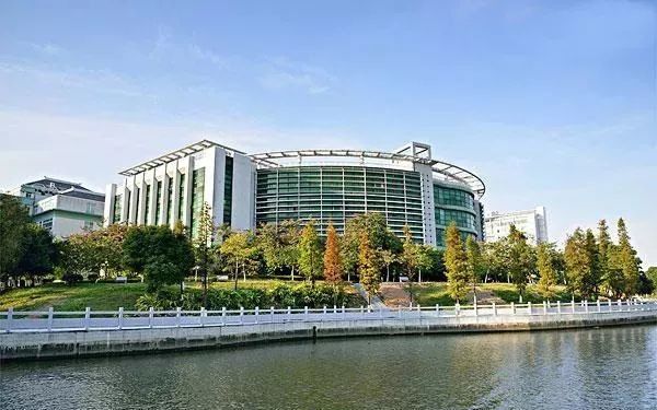 高考100多分能上什么学校?高考落榜生出路!