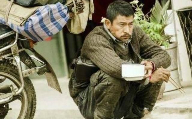 明星在片场也只能吃盒饭,关晓彤吃得好,最惨的